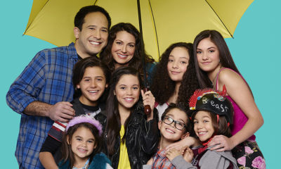 The "Stuck in the Middle" cast's very first promotional shot from Season 1 of the Disney Channel series